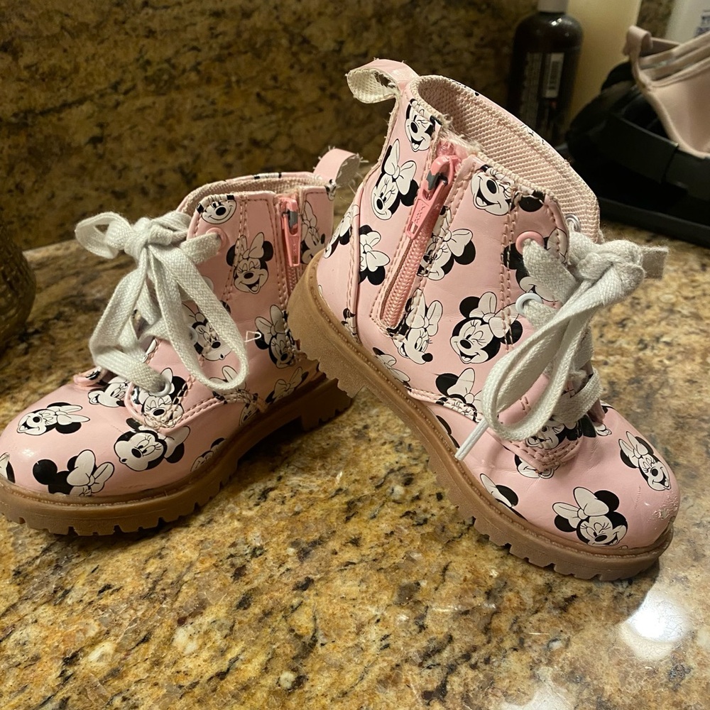 Tucker + Tate Disney Minnie Mouse baby pink boots toddler size 7 girl